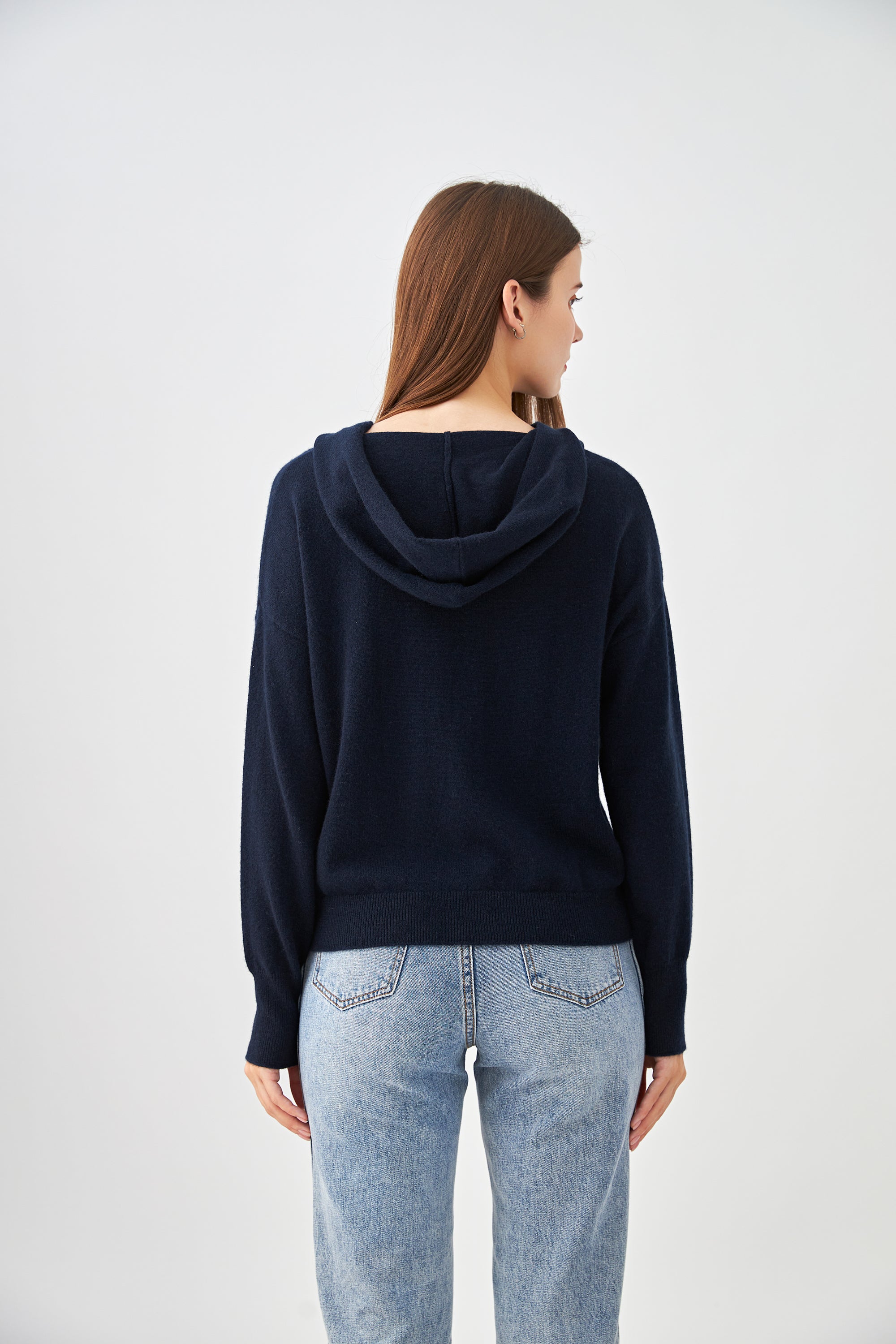 Gilet capuche avec poches en cachemire