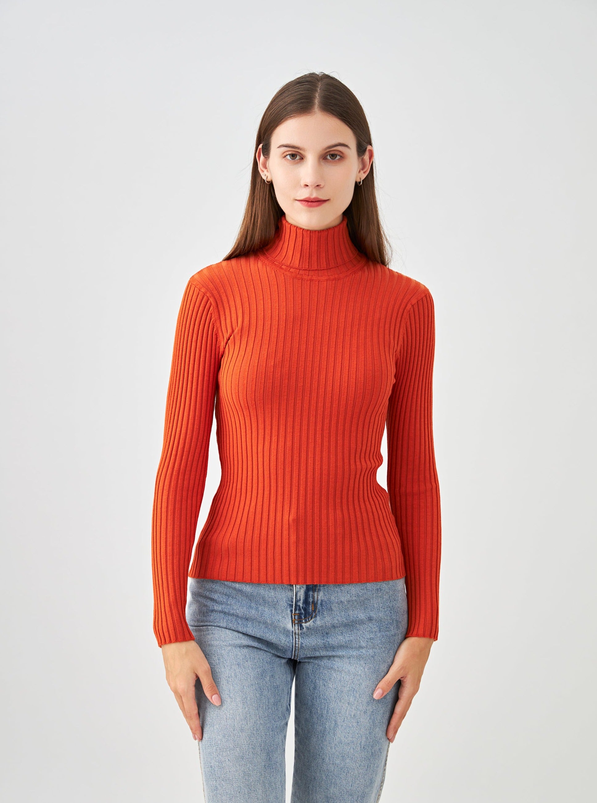 Pull col roulé côtelé en soie stretch