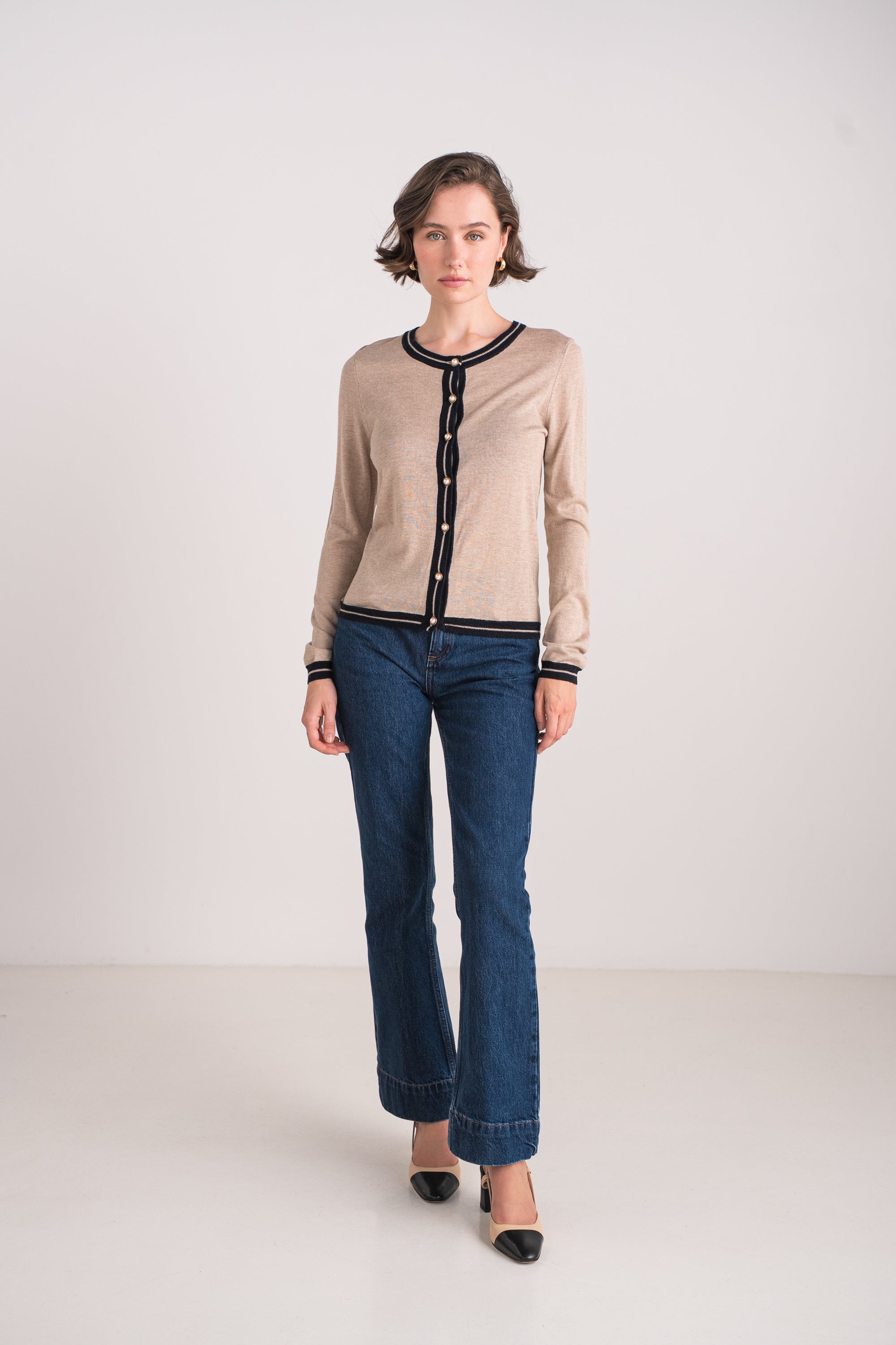 Cardigan bicolore boutons perles en soie et cachemire