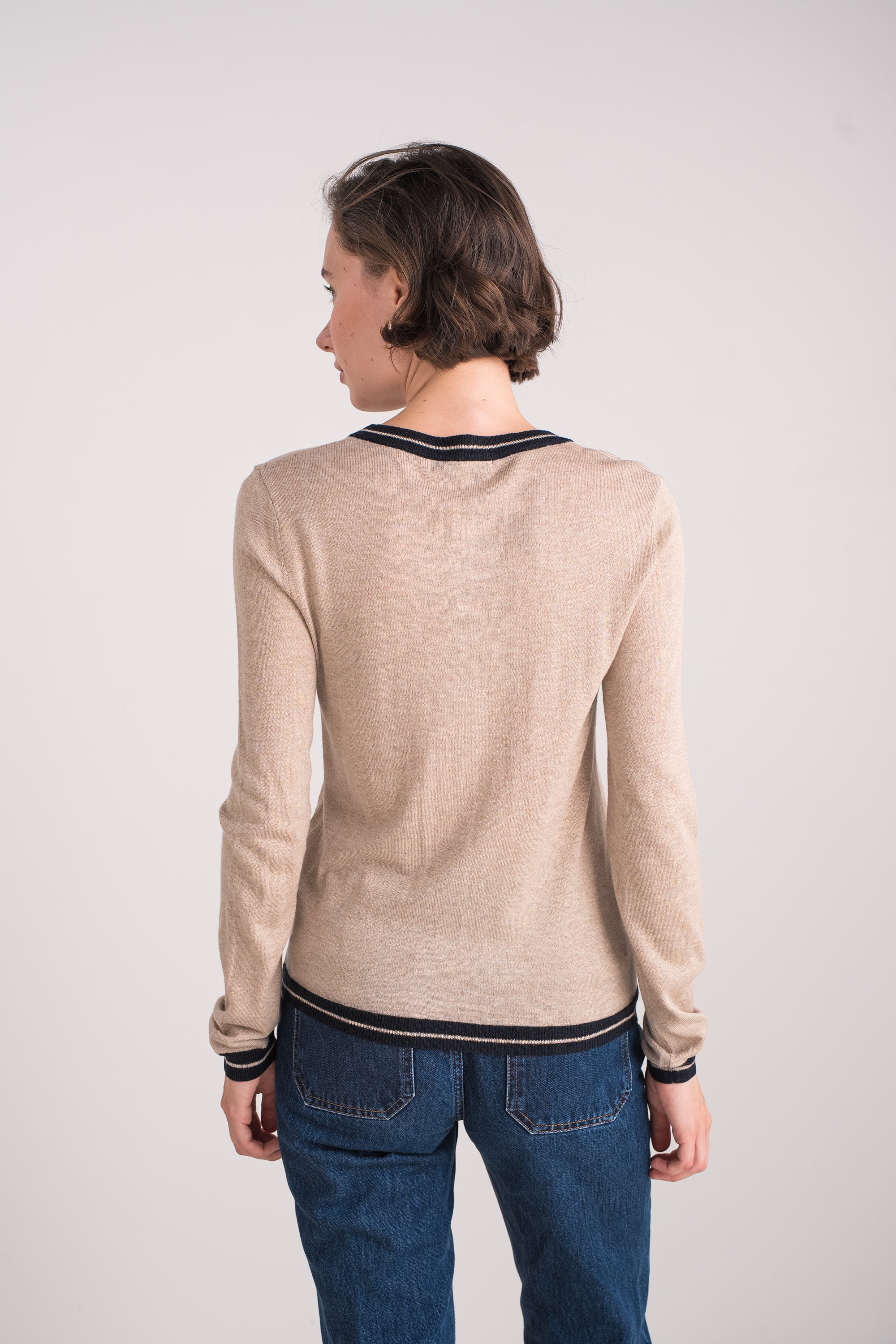 Cardigan bicolore boutons perles en soie et cachemire