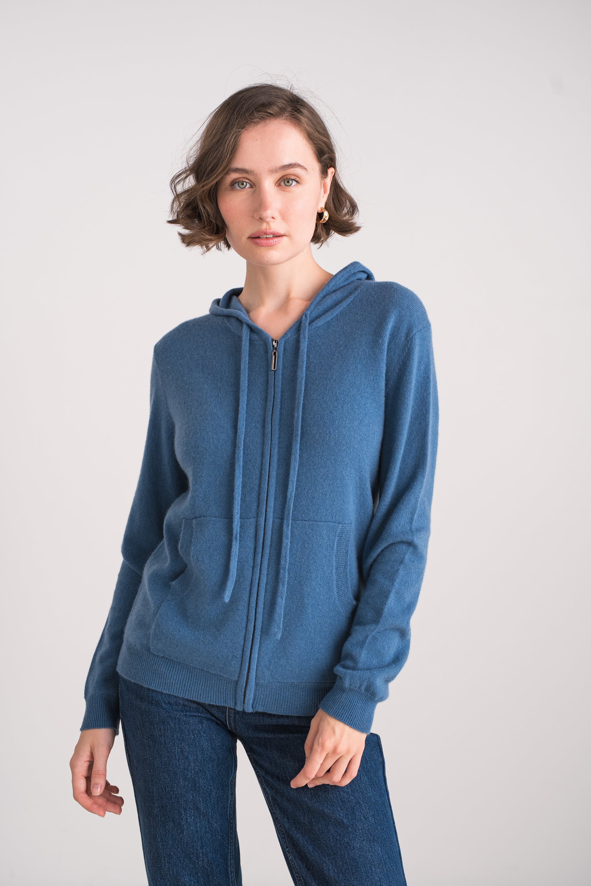 Gilet zippé à capuche en cachemire