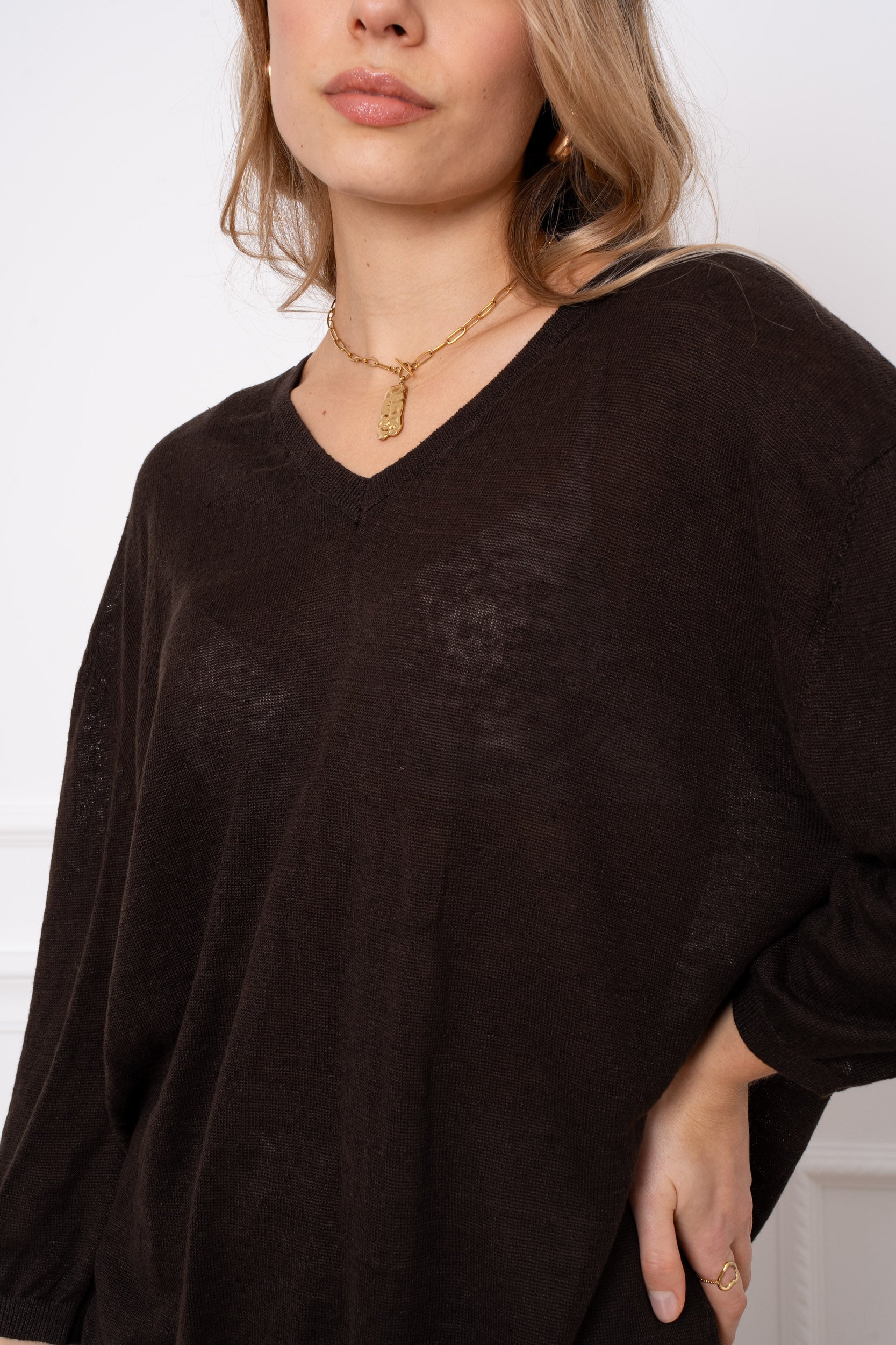 Pull V oversize en lin tricoté