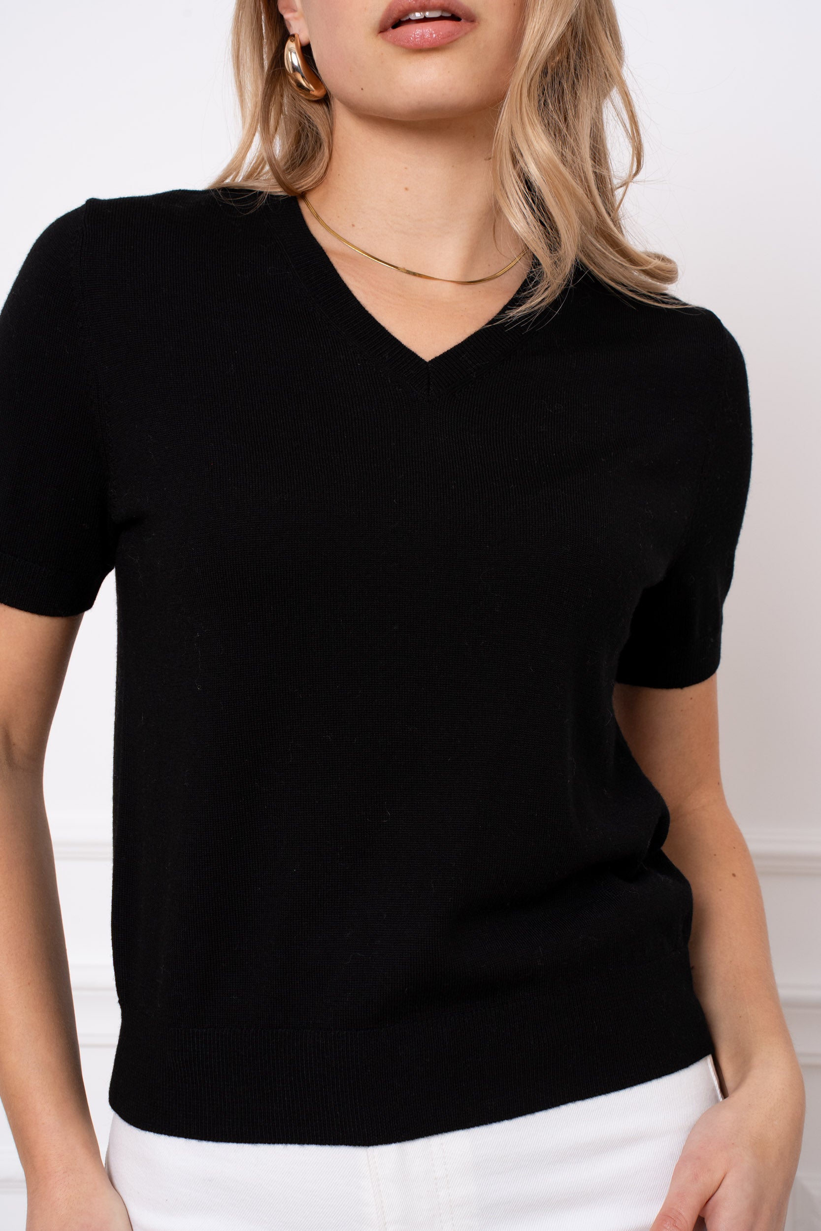 Pull 100% laine mérinos col V manches courtes