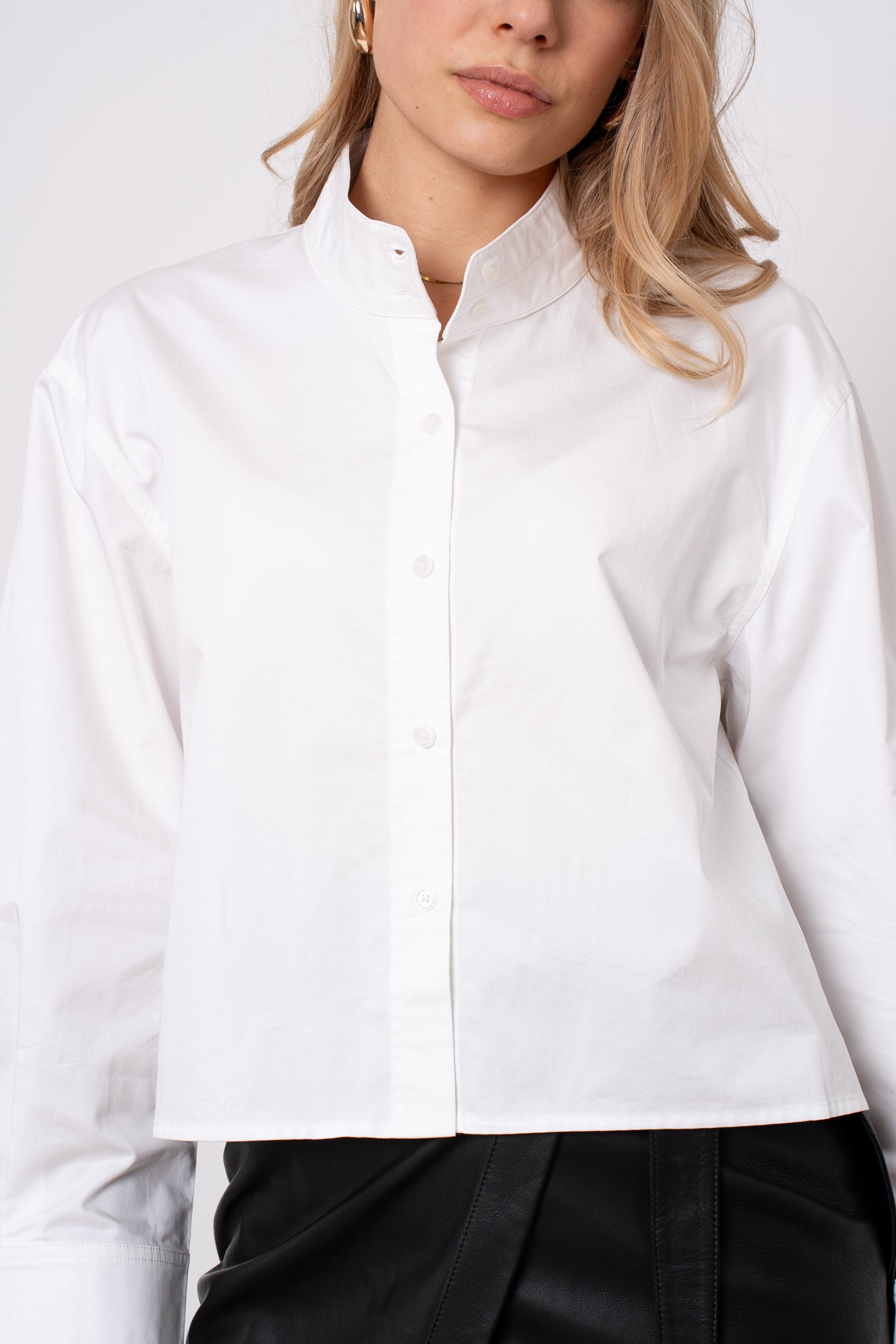 Chemise 100% coton courte col montant