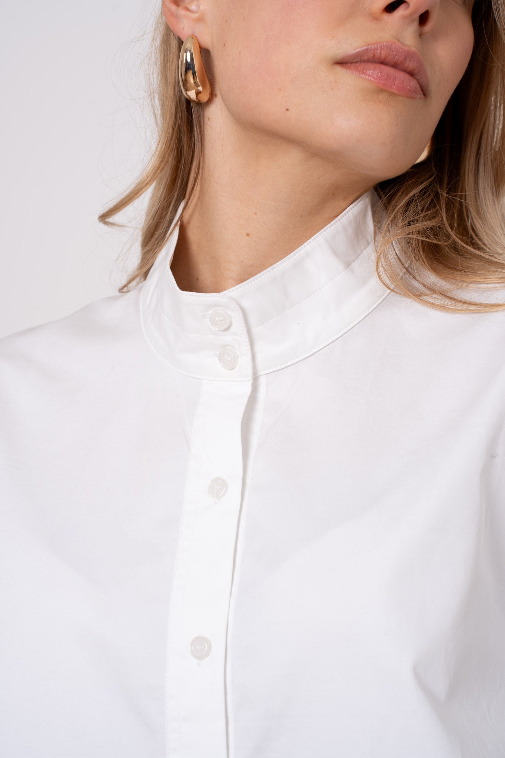 Chemise 100% coton courte col montant