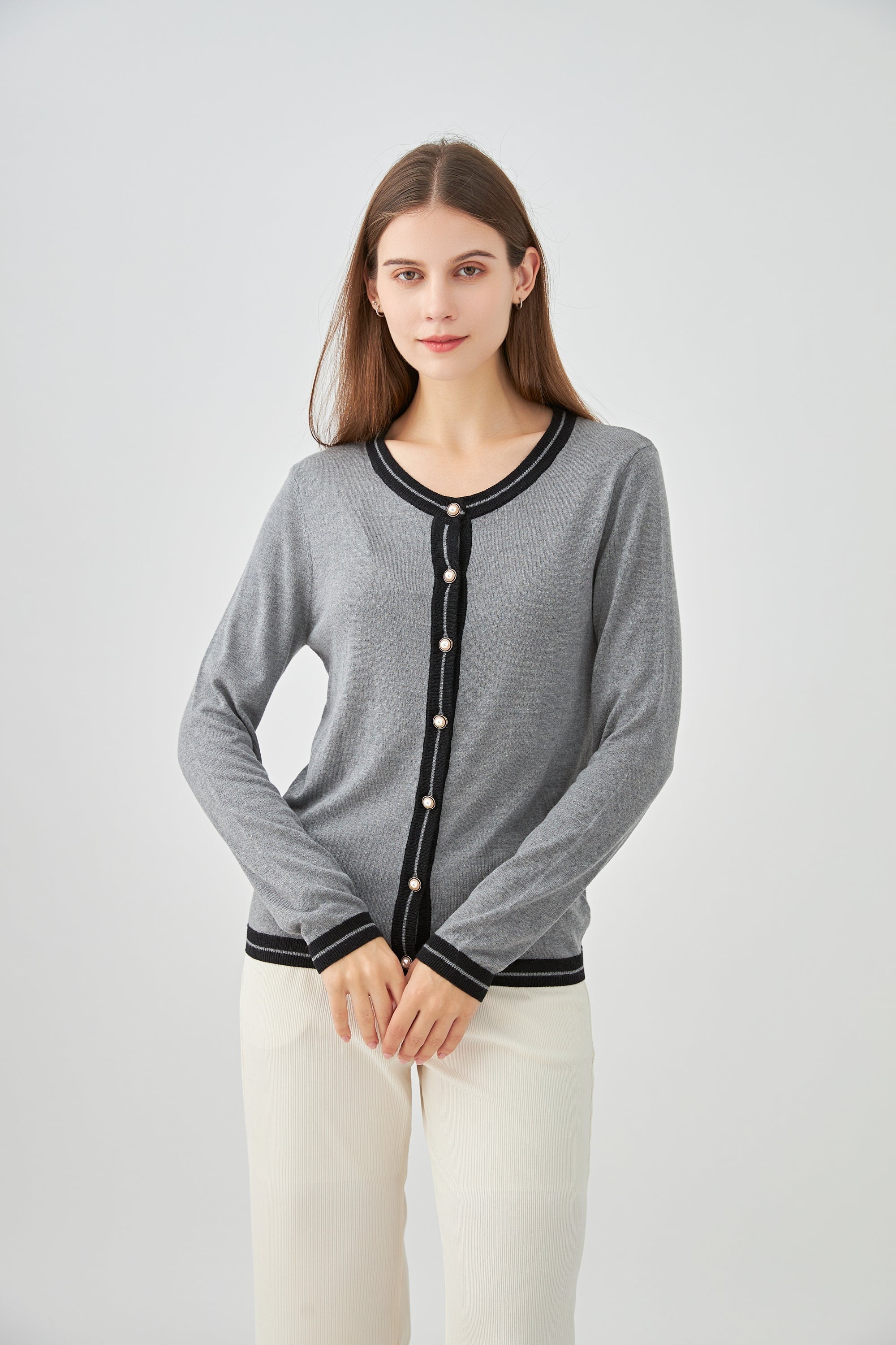 Cardigan bicolore boutons perles en soie et cachemire