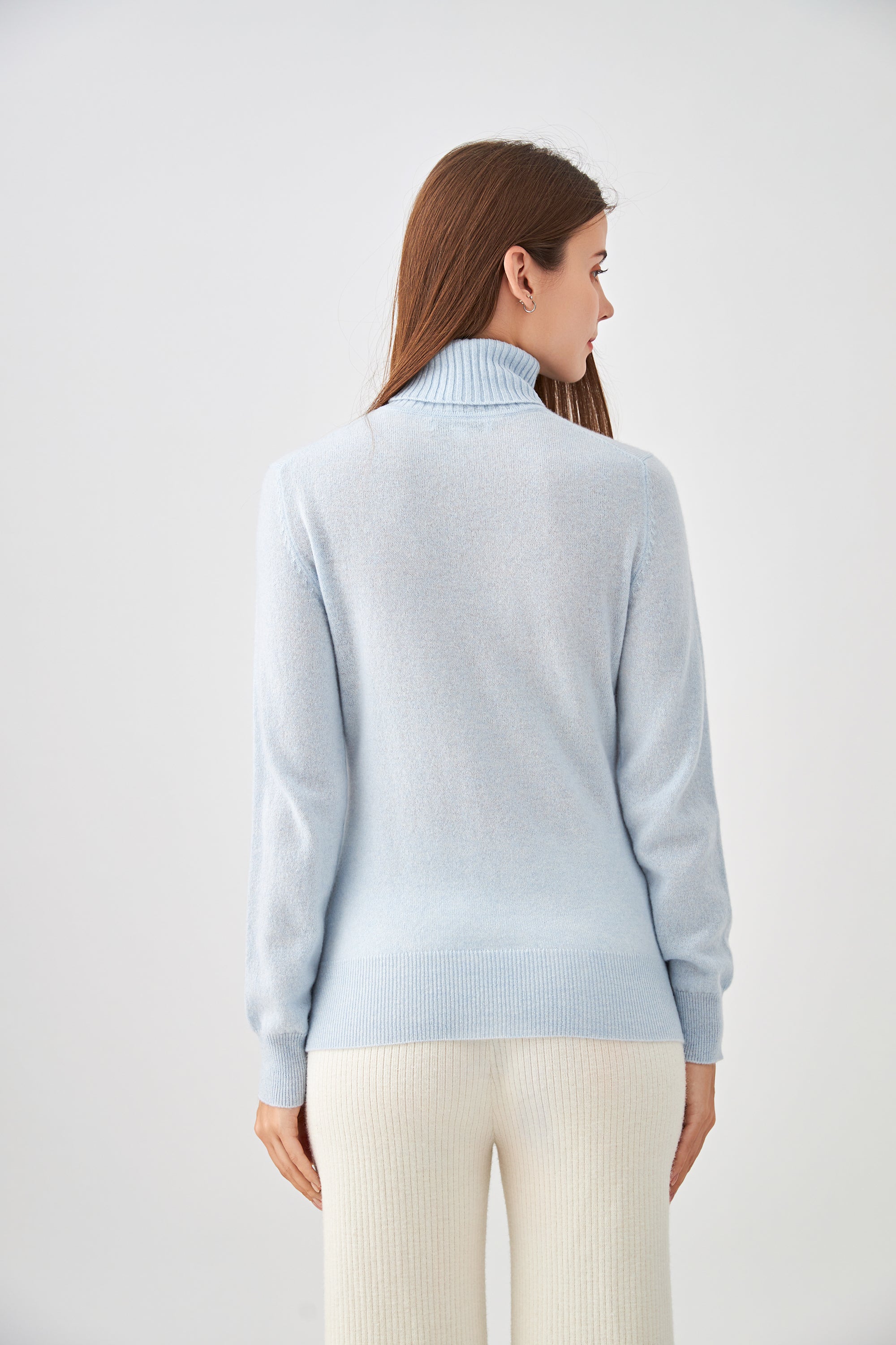 Pull 100% cachemire col roulé