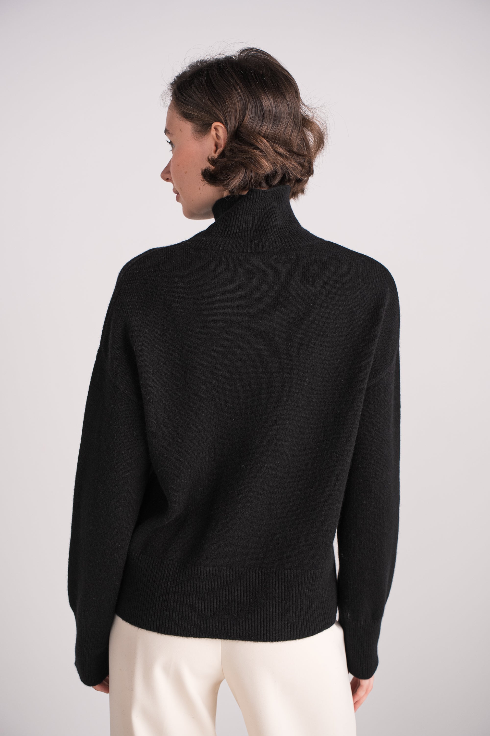 Pull 100% cachemire 4 fils col cheminée