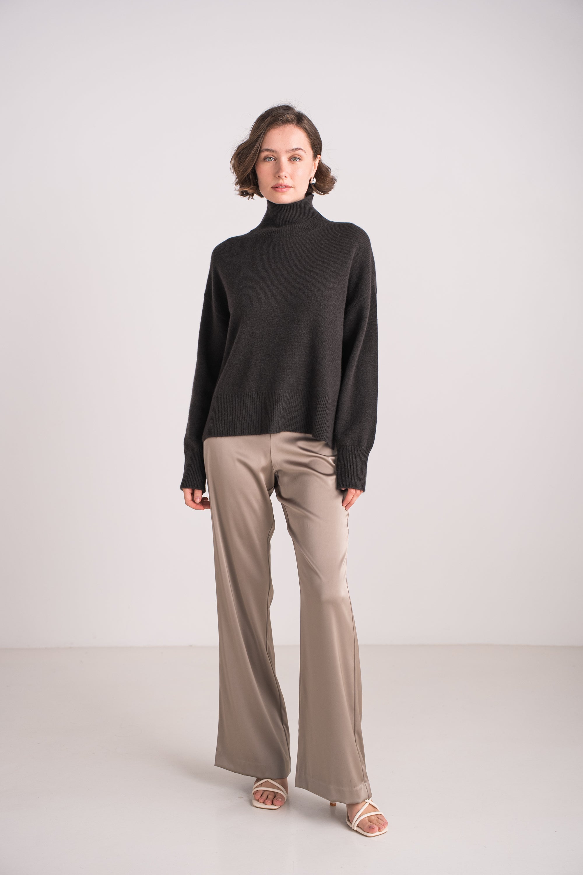 Pull 100% cachemire 4 fils col cheminée