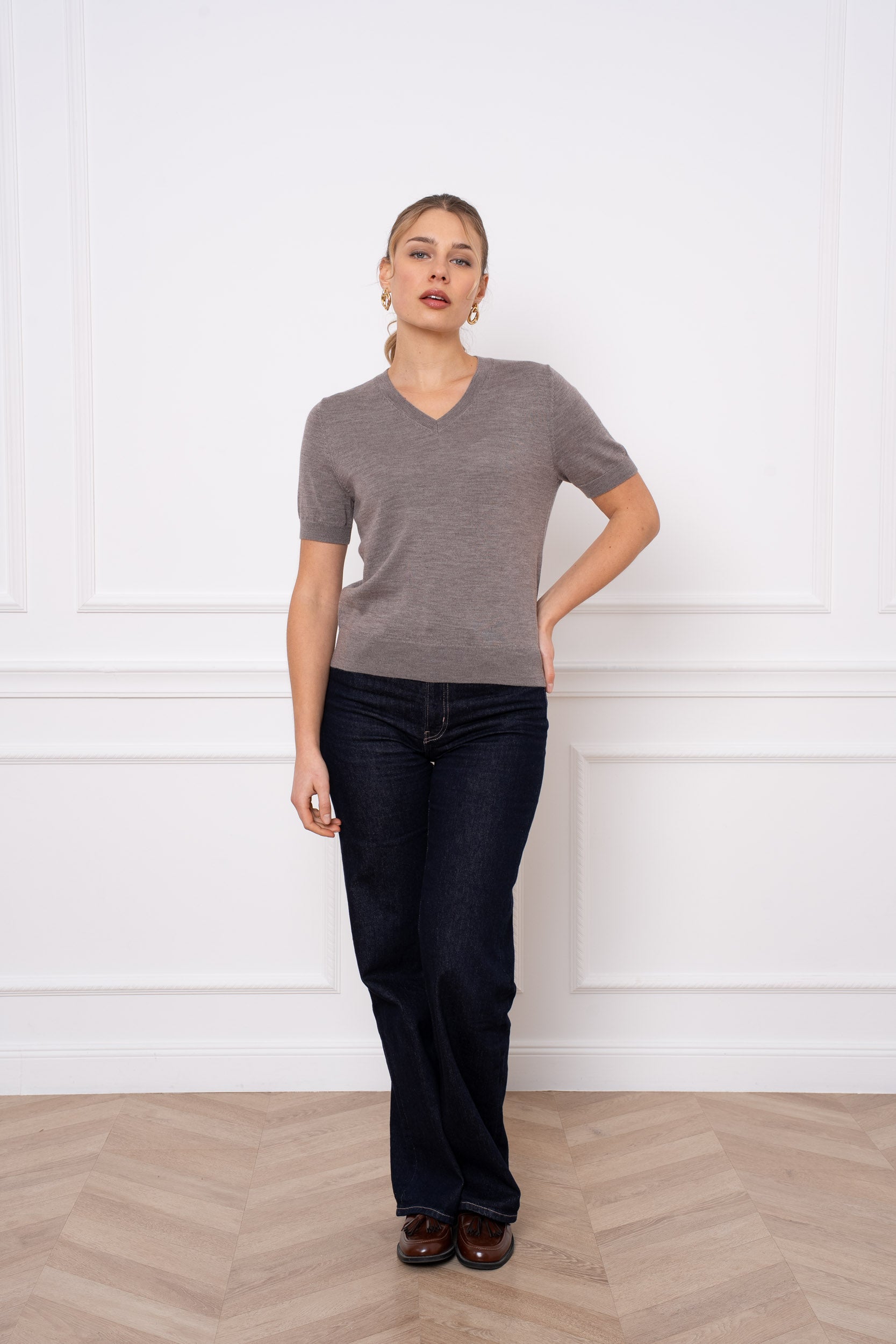 Pull 100% laine mérinos col V manches courtes