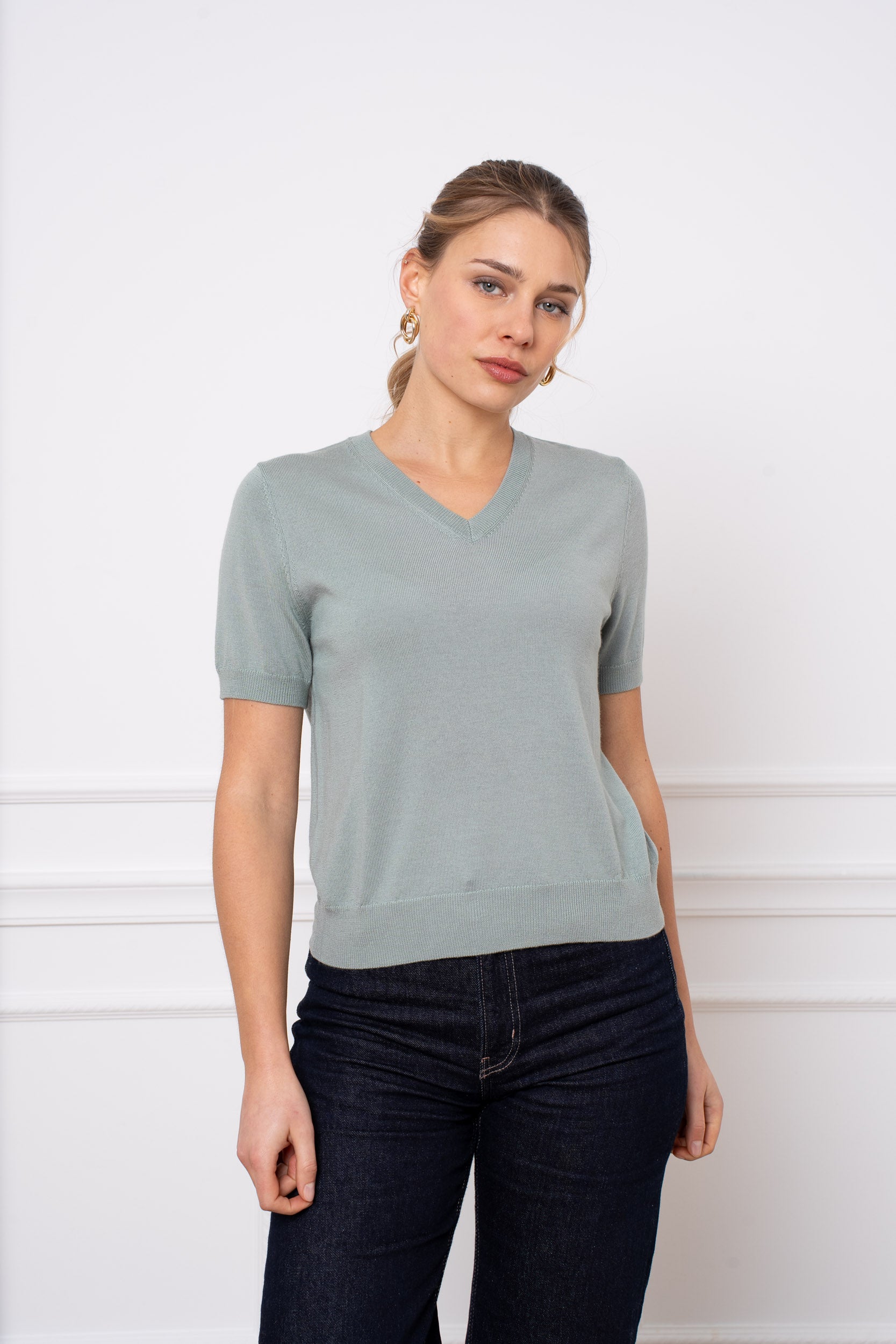 Pull 100% laine mérinos col V manches courtes