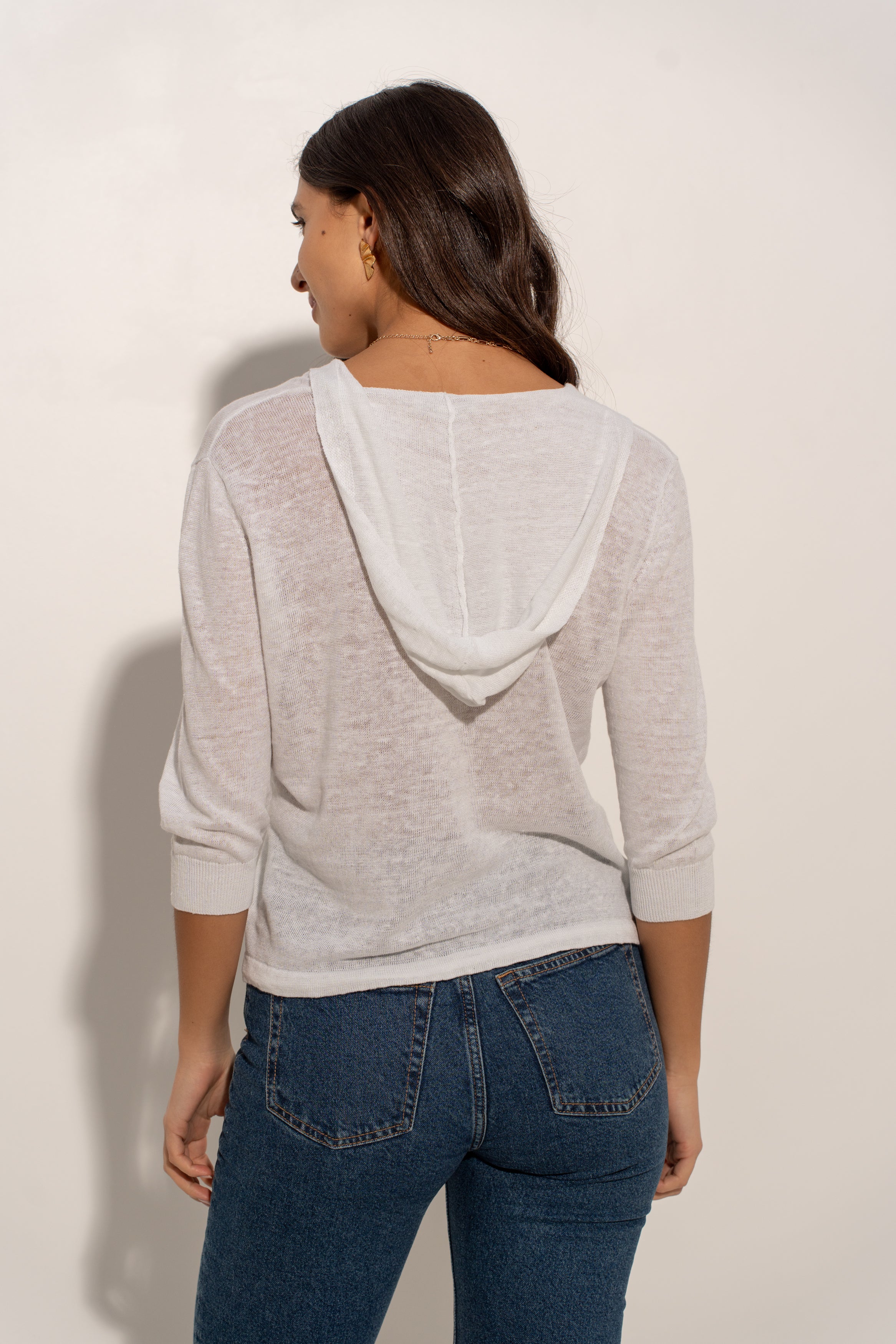 Gilet avec capuche en lin tricoté